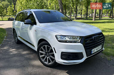 Позашляховик / Кросовер Audi Q7 2018 в Києві