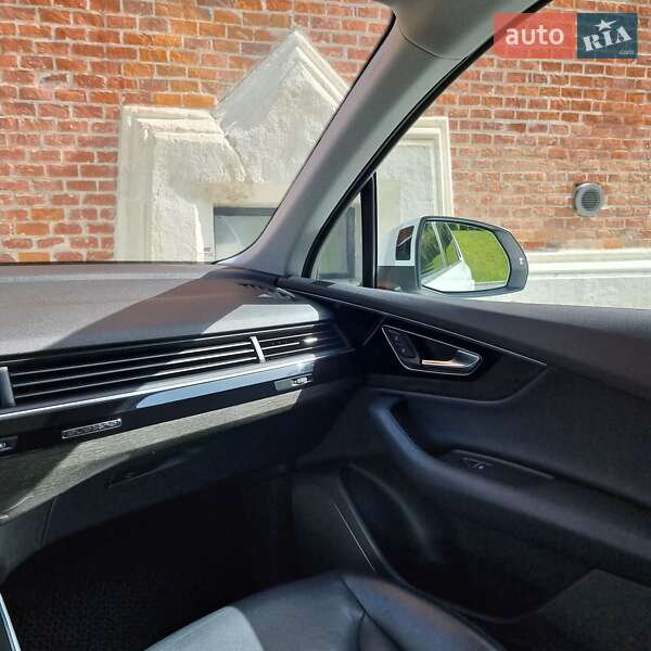 Внедорожник / Кроссовер Audi Q7 2018 в Львове