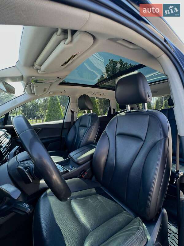 Внедорожник / Кроссовер Audi Q7 2015 в Измаиле