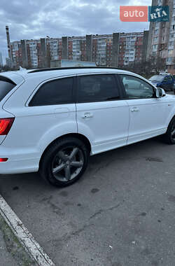 Позашляховик / Кросовер Audi Q7 2014 в 