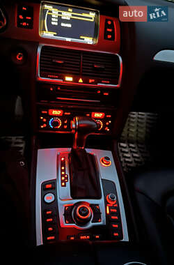 Позашляховик / Кросовер Audi Q7 2014 в 