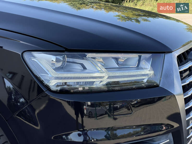 Внедорожник / Кроссовер Audi Q7 2015 в Бердичеве