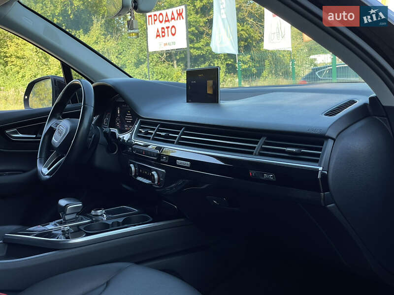 Внедорожник / Кроссовер Audi Q7 2015 в Бердичеве