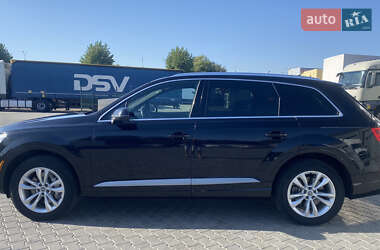 Внедорожник / Кроссовер Audi Q7 2017 в 