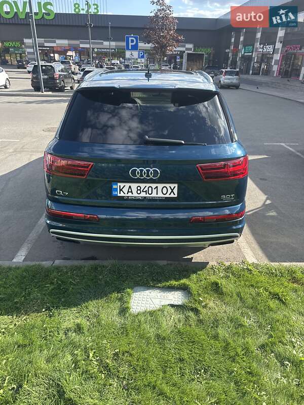 Внедорожник / Кроссовер Audi Q7 2017 в Киеве