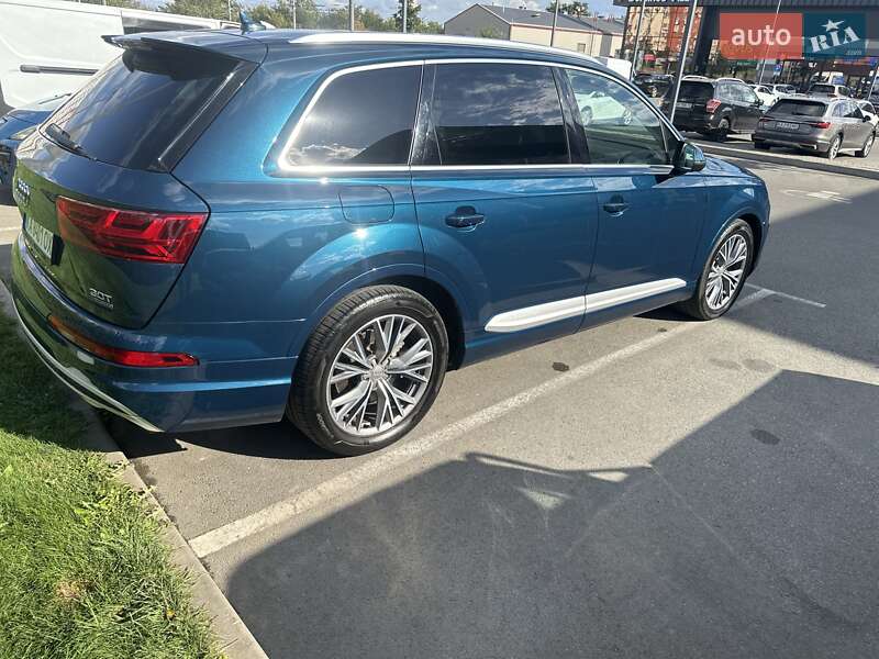Внедорожник / Кроссовер Audi Q7 2017 в Киеве