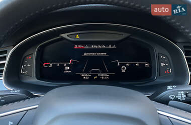 Позашляховик / Кросовер Audi Q7 2019 в 