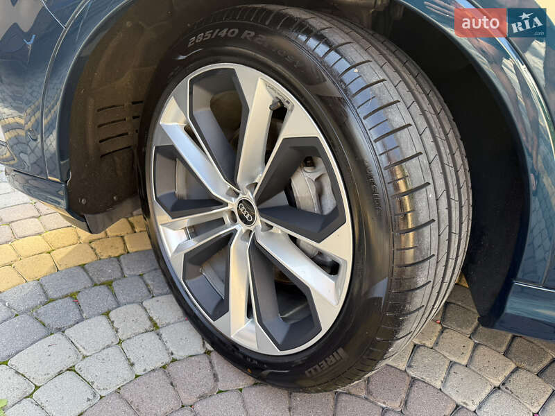 Позашляховик / Кросовер Audi Q7 2020 в Львові