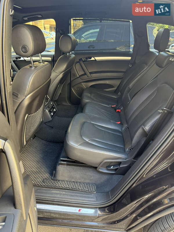Внедорожник / Кроссовер Audi Q7 2013 в Киеве