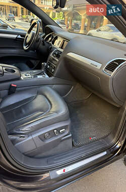 Внедорожник / Кроссовер Audi Q7 2013 в Киеве