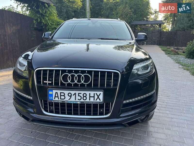 Внедорожник / Кроссовер Audi Q7 2010 в 