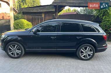 Внедорожник / Кроссовер Audi Q7 2010 в 