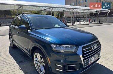 Внедорожник / Кроссовер Audi Q7 2018 в 