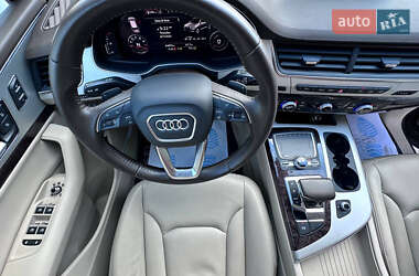 Внедорожник / Кроссовер Audi Q7 2019 в 