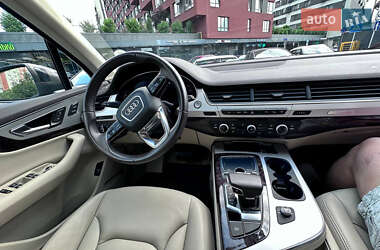 Внедорожник / Кроссовер Audi Q7 2019 в 