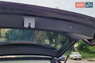 Позашляховик / Кросовер Audi Q7 2018 в 