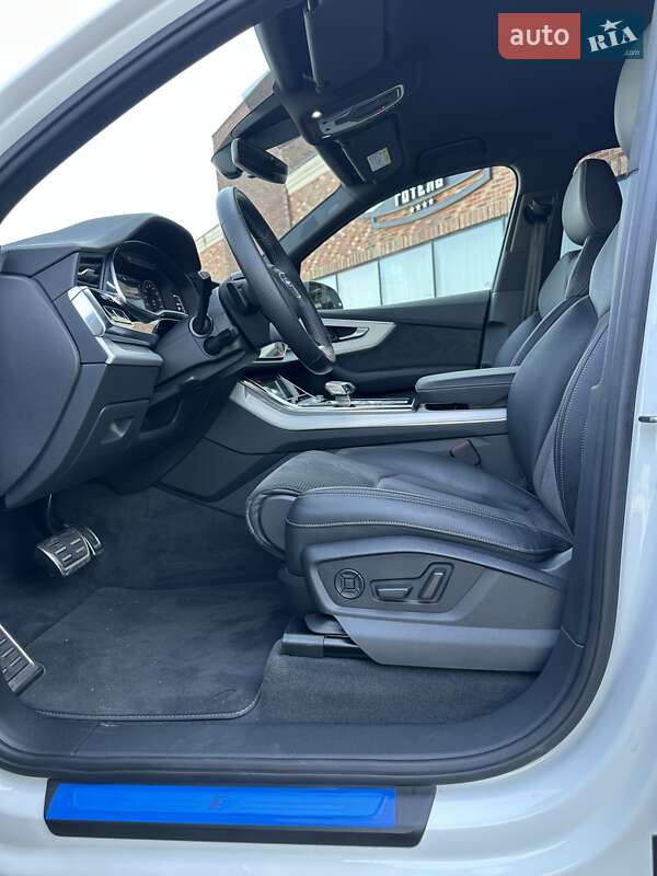 Позашляховик / Кросовер Audi Q7 2022 в Києві