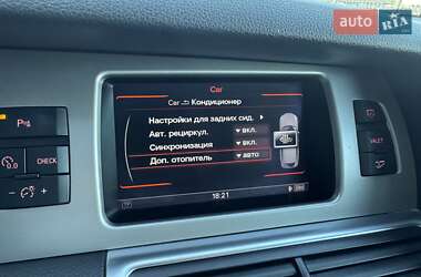 Позашляховик / Кросовер Audi Q7 2015 в 