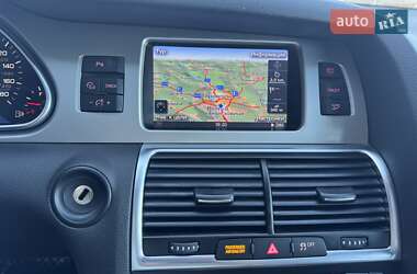 Позашляховик / Кросовер Audi Q7 2015 в 