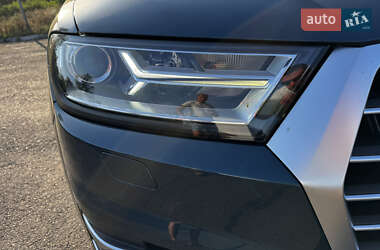 Внедорожник / Кроссовер Audi Q7 2019 в 