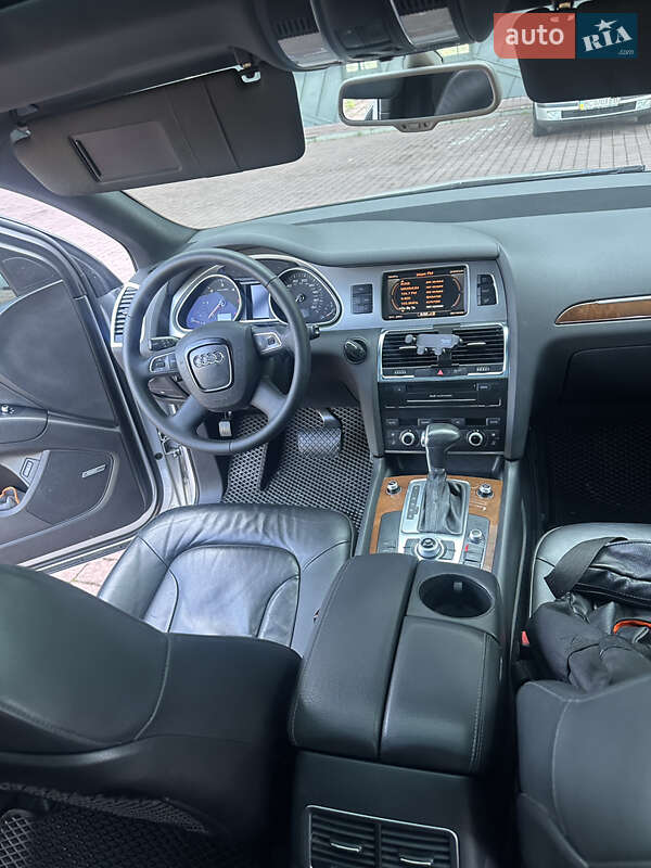 Внедорожник / Кроссовер Audi Q7 2010 в Львове фото 3 Внедорожник / Кроссовер Audi Q7 2010 в Львове