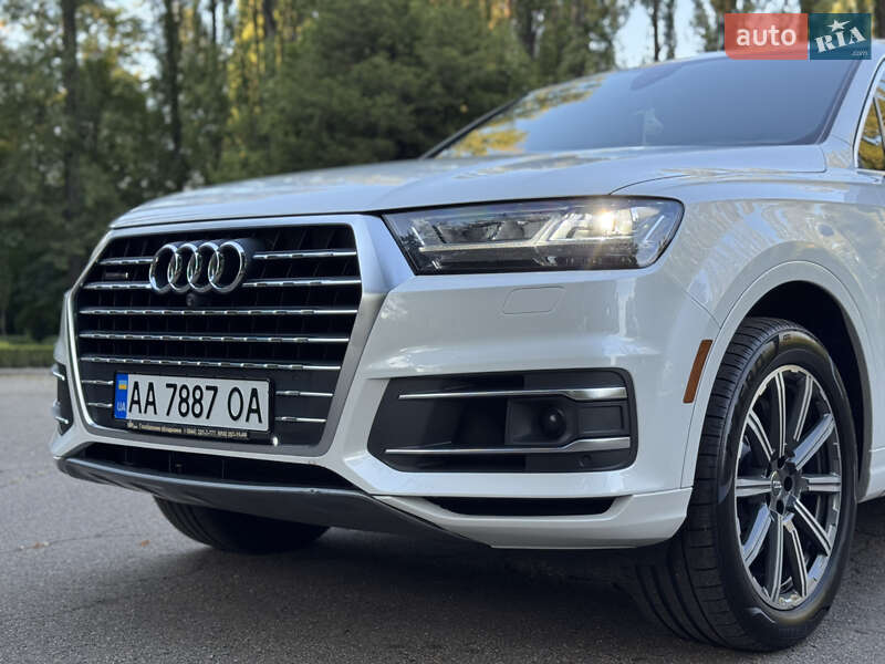 Позашляховик / Кросовер Audi Q7 2016 в Києві фото 24 Позашляховик / Кросовер Audi Q7 2016 в Києві