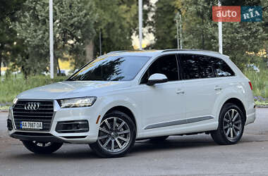 Позашляховик / Кросовер Audi Q7 2016 в 