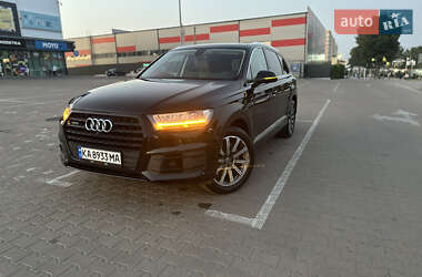 Позашляховик / Кросовер Audi Q7 2016 в 