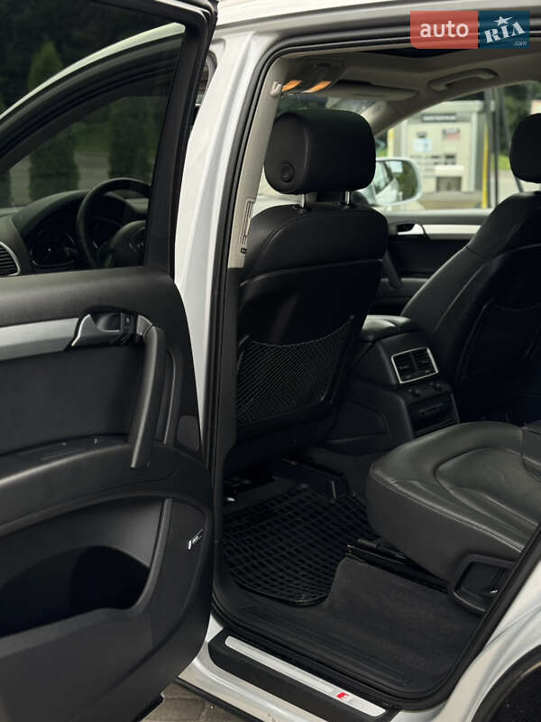Позашляховик / Кросовер Audi Q7 2011 в Бучачі