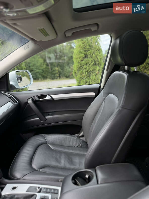 Позашляховик / Кросовер Audi Q7 2011 в Бучачі
