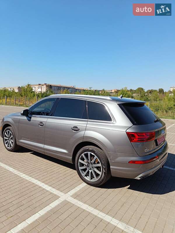 Внедорожник / Кроссовер Audi Q7 2017 в Дубно фото 3 Внедорожник / Кроссовер Audi Q7 2017 в Дубно
