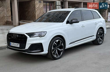 Позашляховик / Кросовер Audi Q7 2020 в Києві