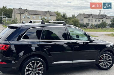 Позашляховик / Кросовер Audi Q7 2017 в 