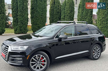 Позашляховик / Кросовер Audi Q7 2017 в 