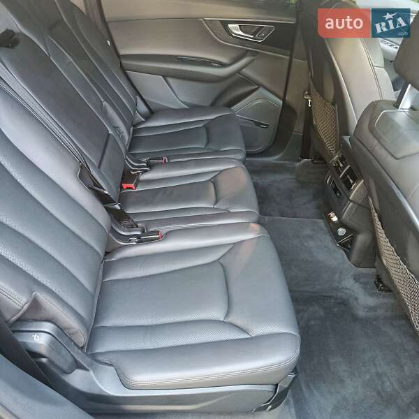 Внедорожник / Кроссовер Audi Q7 2017 в Дубно фото 7 Внедорожник / Кроссовер Audi Q7 2017 в Дубно