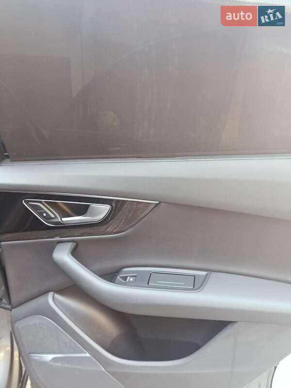 Внедорожник / Кроссовер Audi Q7 2017 в Дубно фото 23 Внедорожник / Кроссовер Audi Q7 2017 в Дубно