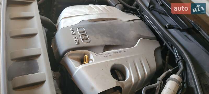 Внедорожник / Кроссовер Audi Q7 2013 в Сумах