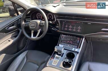 Внедорожник / Кроссовер Audi Q7 2019 в 