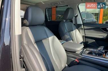 Внедорожник / Кроссовер Audi Q7 2019 в 
