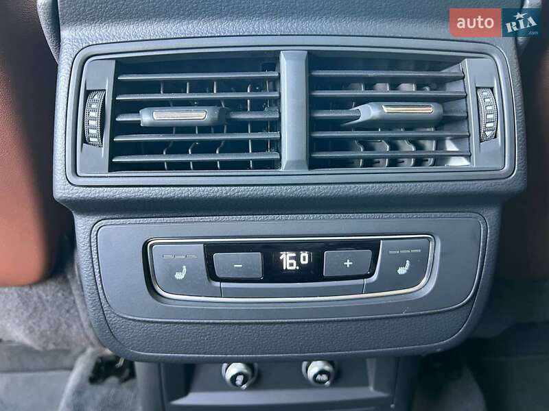 Позашляховик / Кросовер Audi Q7 2017 в Львові