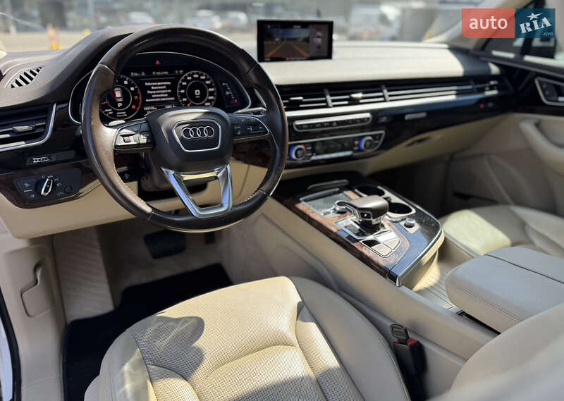 Внедорожник / Кроссовер Audi Q7 2016 в Одессе