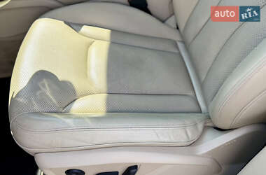 Позашляховик / Кросовер Audi Q7 2016 в 