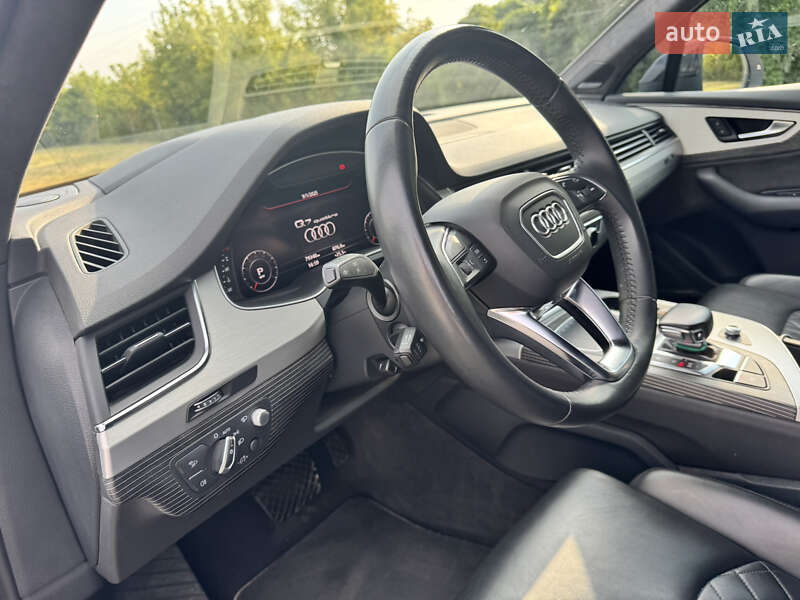 Внедорожник / Кроссовер Audi Q7 2019 в Черновцах