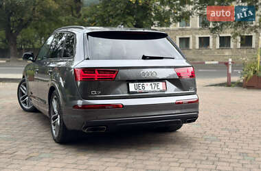 Внедорожник / Кроссовер Audi Q7 2018 в 