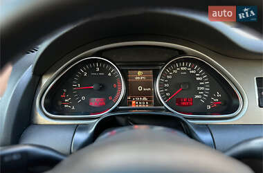 Позашляховик / Кросовер Audi Q7 2006 в 
