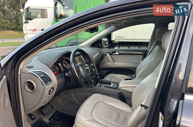 Внедорожник / Кроссовер Audi Q7 2010 в 