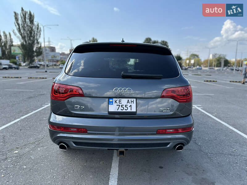 Внедорожник / Кроссовер Audi Q7 2014 в Днепре