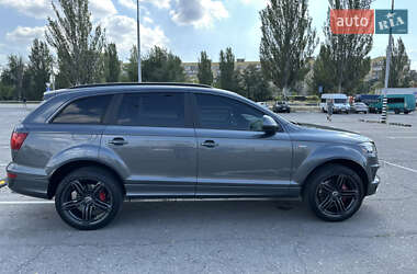Внедорожник / Кроссовер Audi Q7 2014 в Днепре