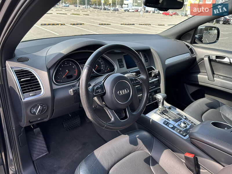 Внедорожник / Кроссовер Audi Q7 2014 в Днепре