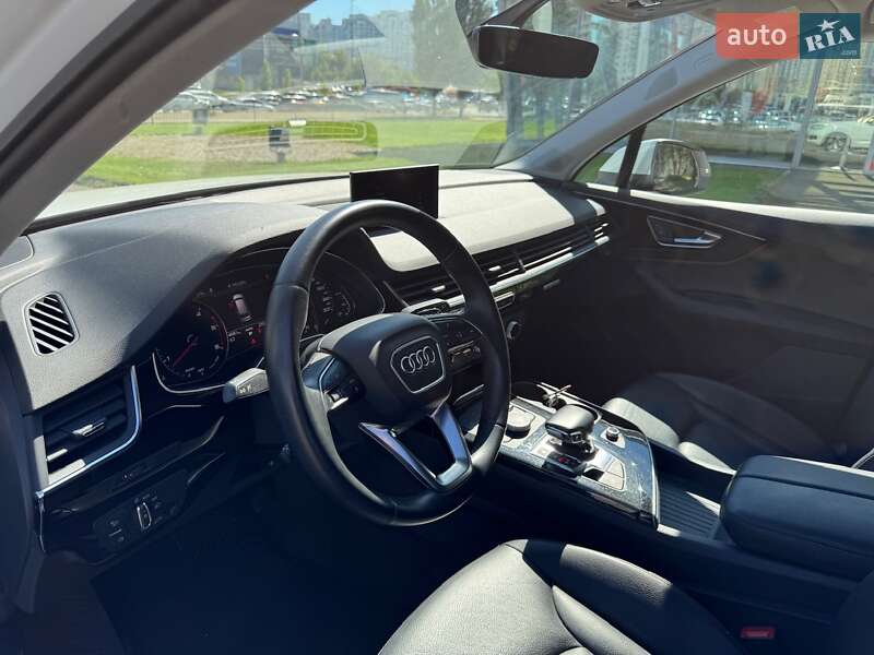 Внедорожник / Кроссовер Audi Q7 2018 в Киеве